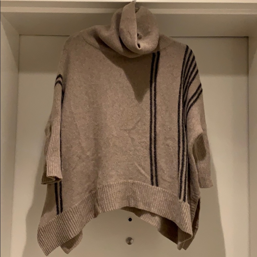 360 cashmere poncho size S